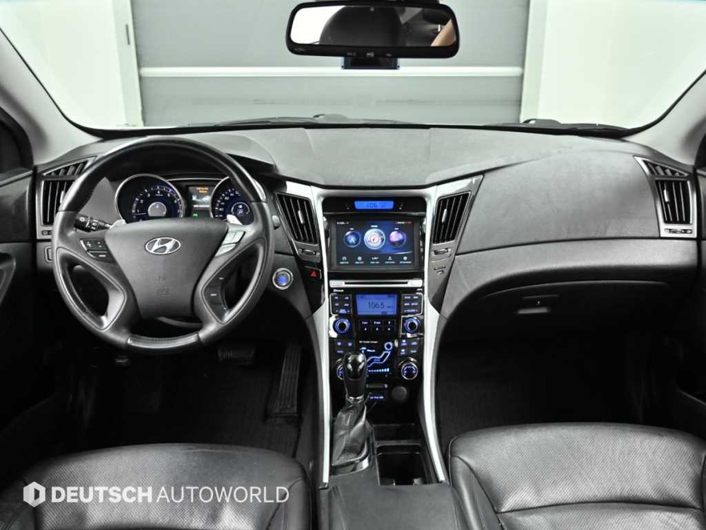 HYUNDAI Sonata - Vista 7