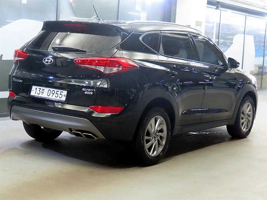 HYUNDAI Tucson - Vista 4