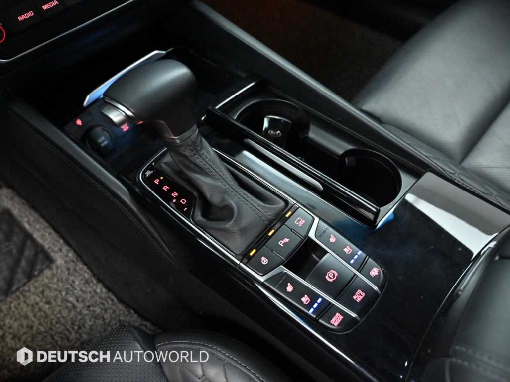 KIA K7 - Vista 9