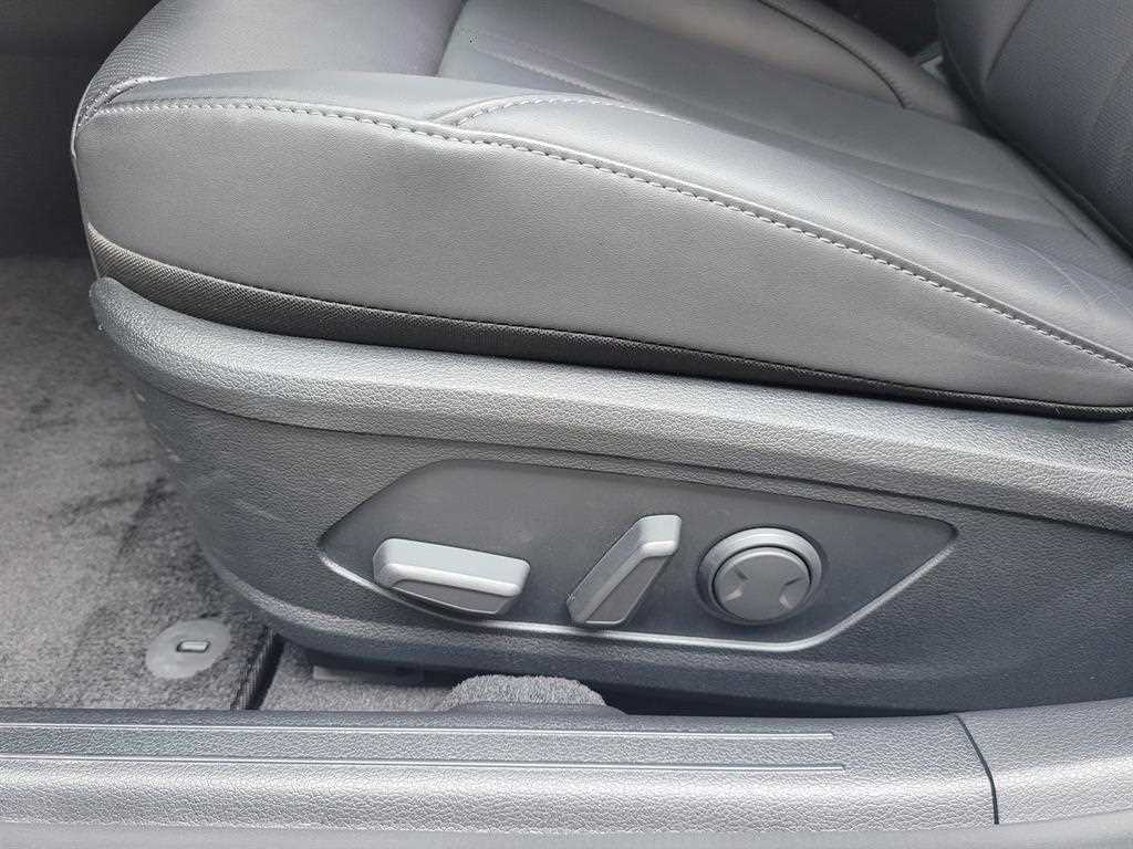 HYUNDAI Sonata - Vista 10