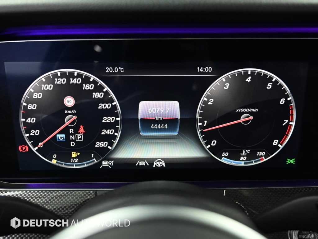 Mercedes Benz E class - Vista 8