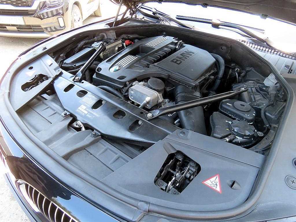 BMW 7 Series 2012 Negro - Importación desde Corea - HF Imports Iquique - Foto 17