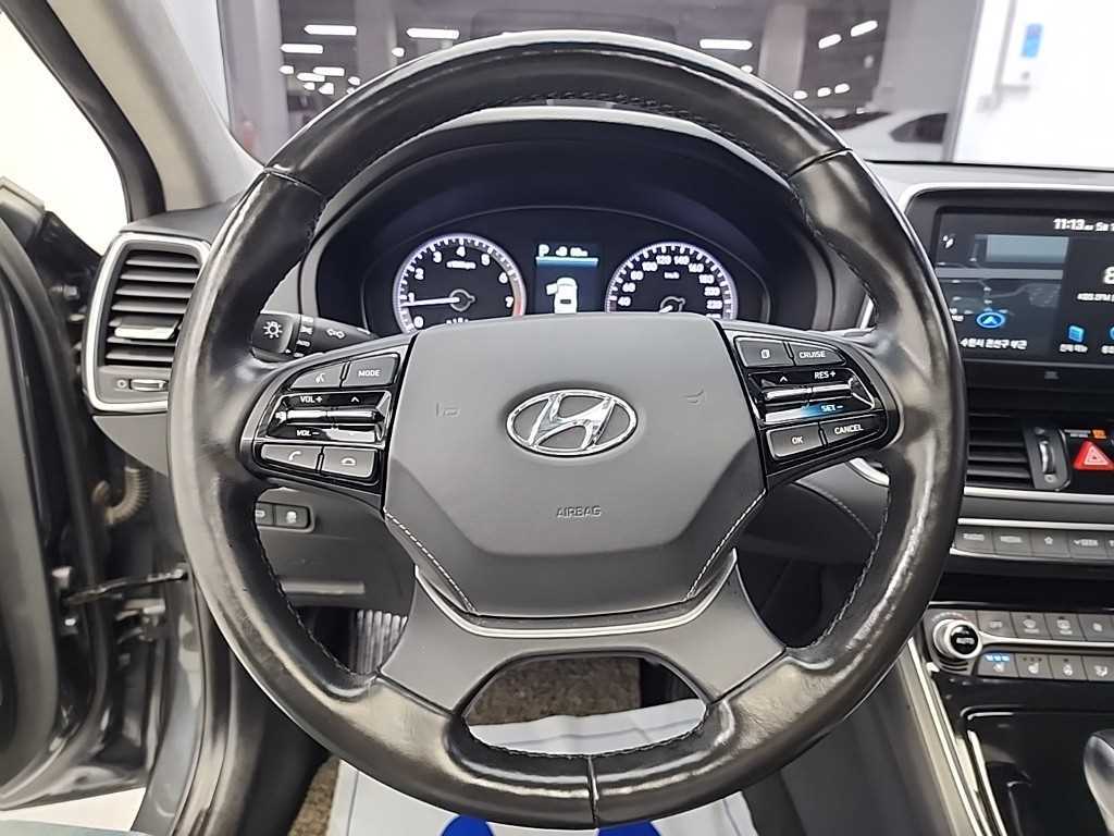 HYUNDAI Grandeur - Vista 9