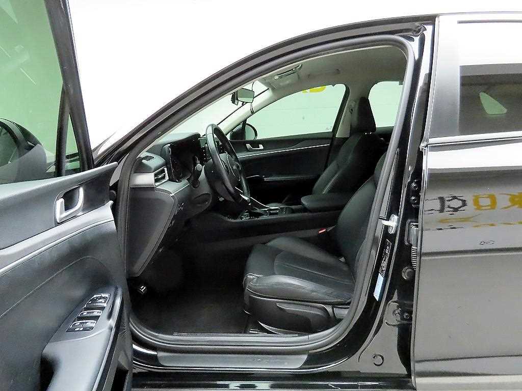 KIA K5 2022 Negro - Importación desde Corea - HF Imports Iquique - Foto 13