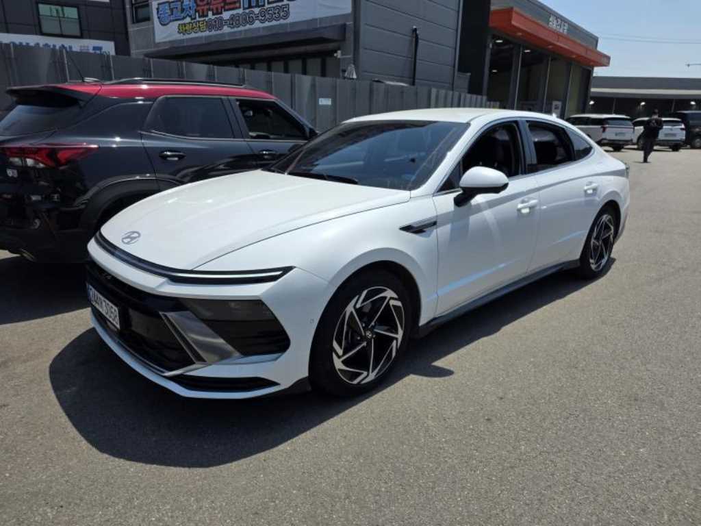 HYUNDAI Sonata - Vista 2