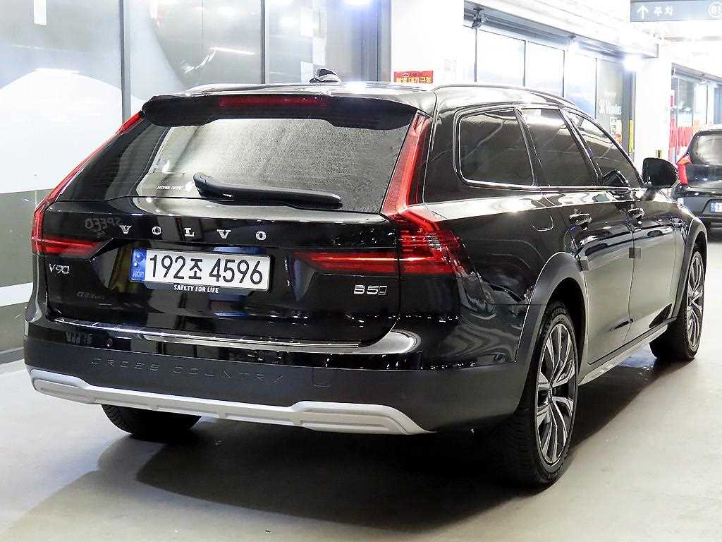 Volvo V90 - Vista 4