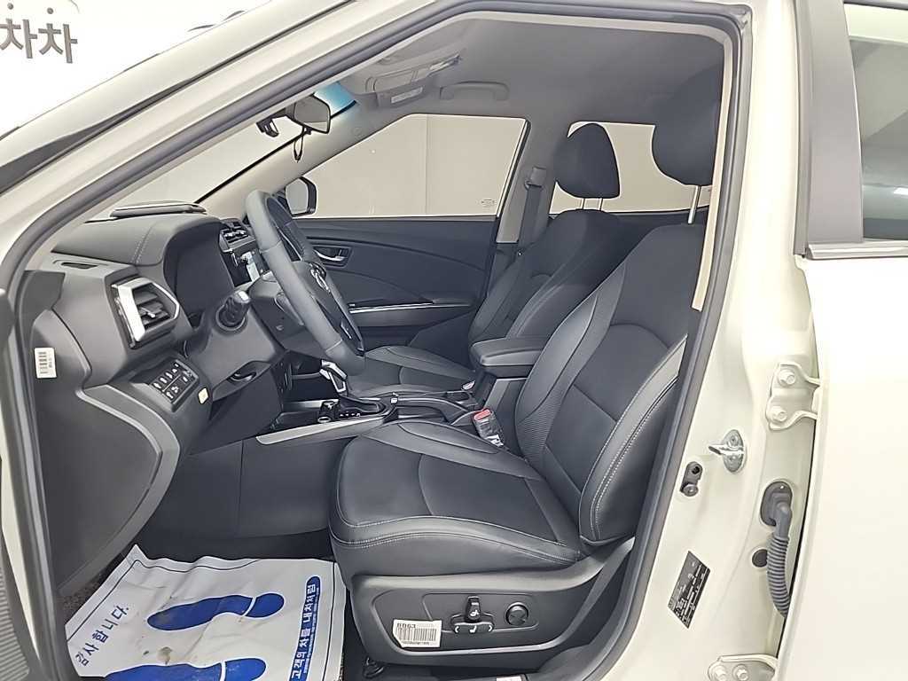 Ssangyong Tivoli - Vista 11