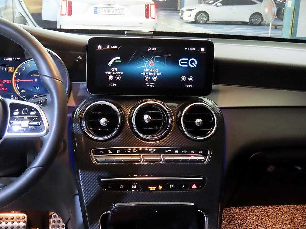 Mercedes Benz GLC Class - Vista 11