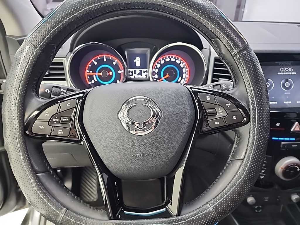 Ssangyong Tivoli - Vista 9