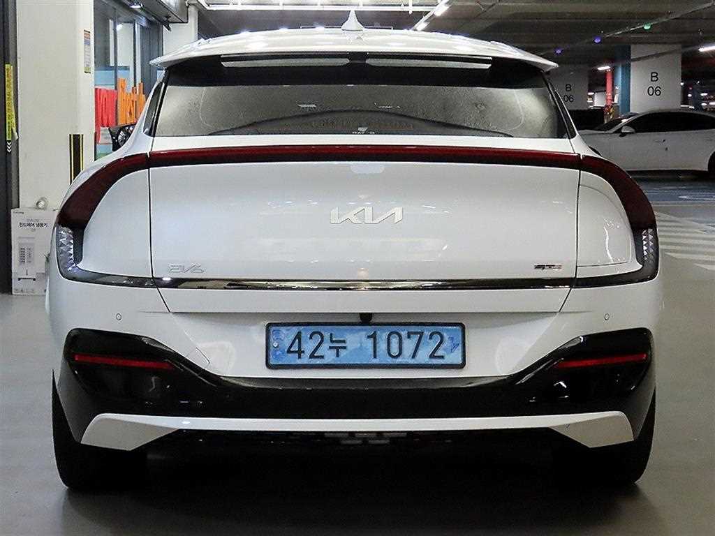 KIA EV6 - Vista 5