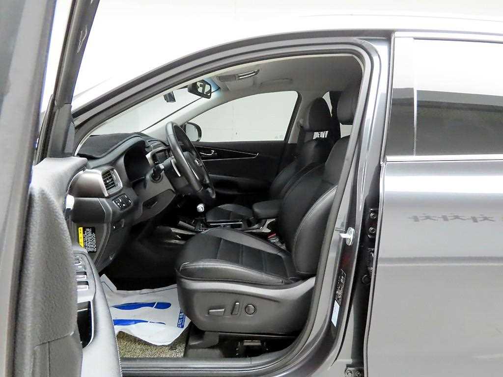 KIA Sorento - Vista 12
