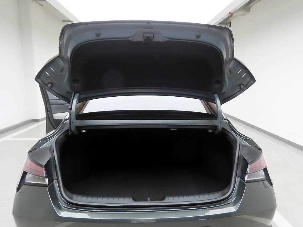 HYUNDAI Avante 2023 Gris - Importación desde Corea - HF Imports Iquique - Foto 16