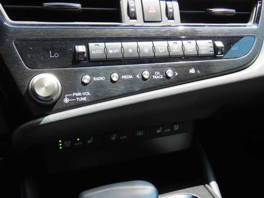 Lexus ES - Vista 7