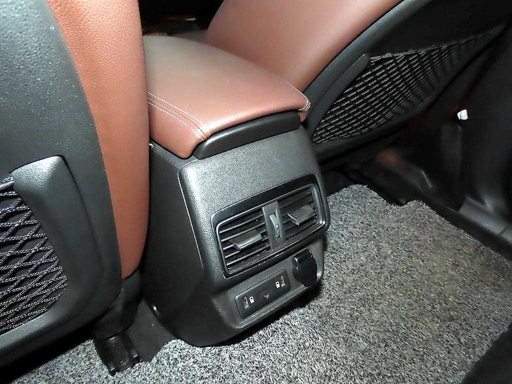 SAMSUNG QM6 2019 Blanco - Importación desde Corea - HF Imports Iquique - Foto 15