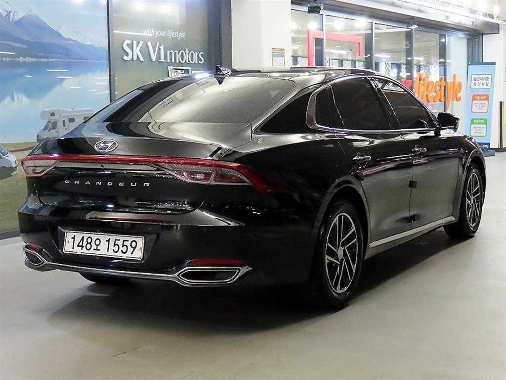 HYUNDAI Grandeur - Vista 4