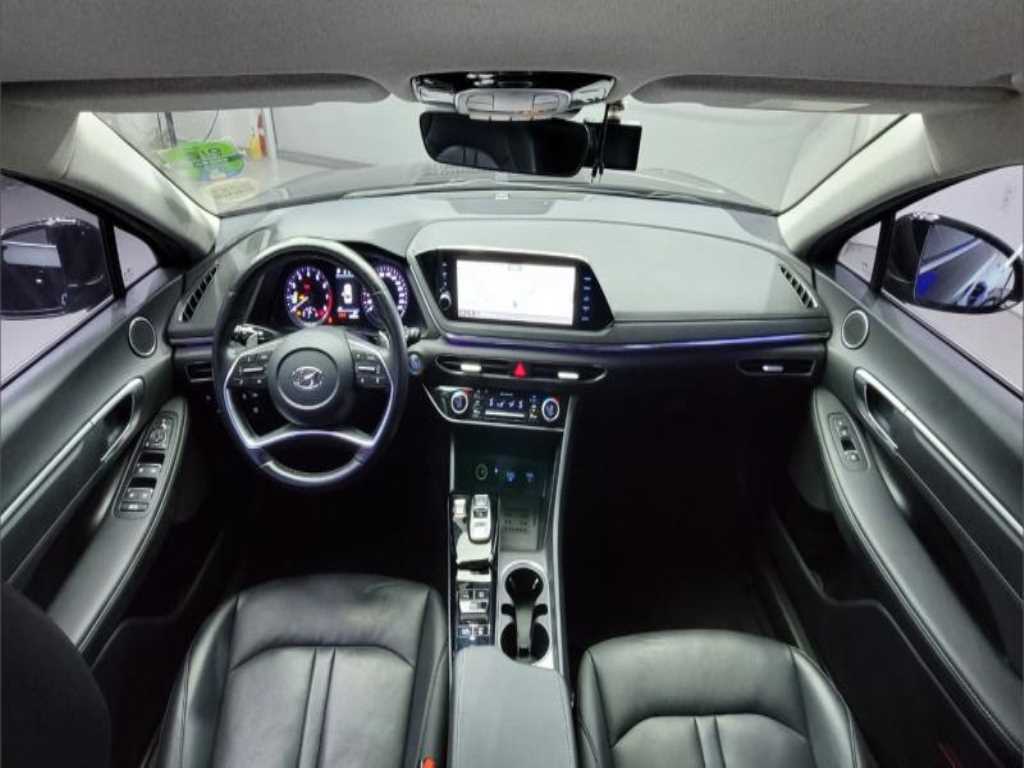 HYUNDAI Sonata - Vista 7