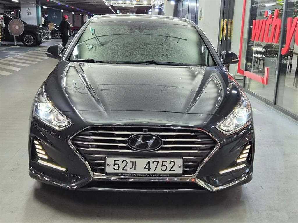 HYUNDAI Sonata - Vista 2
