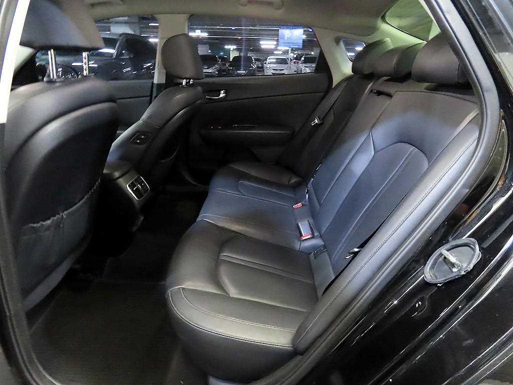 KIA K5 - Vista 7