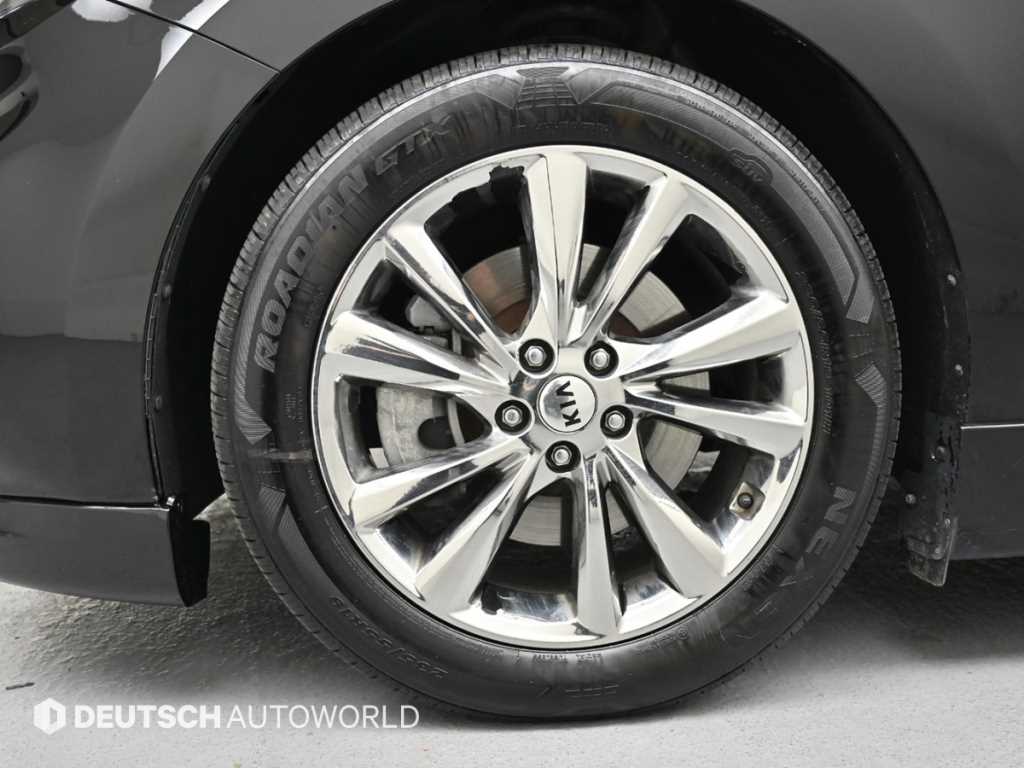 KIA Carnival - Vista 6