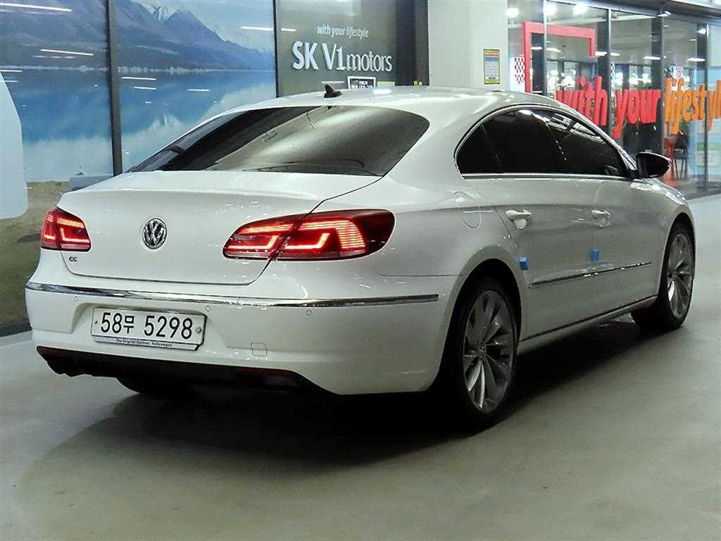Volkswagen CC - Vista 4