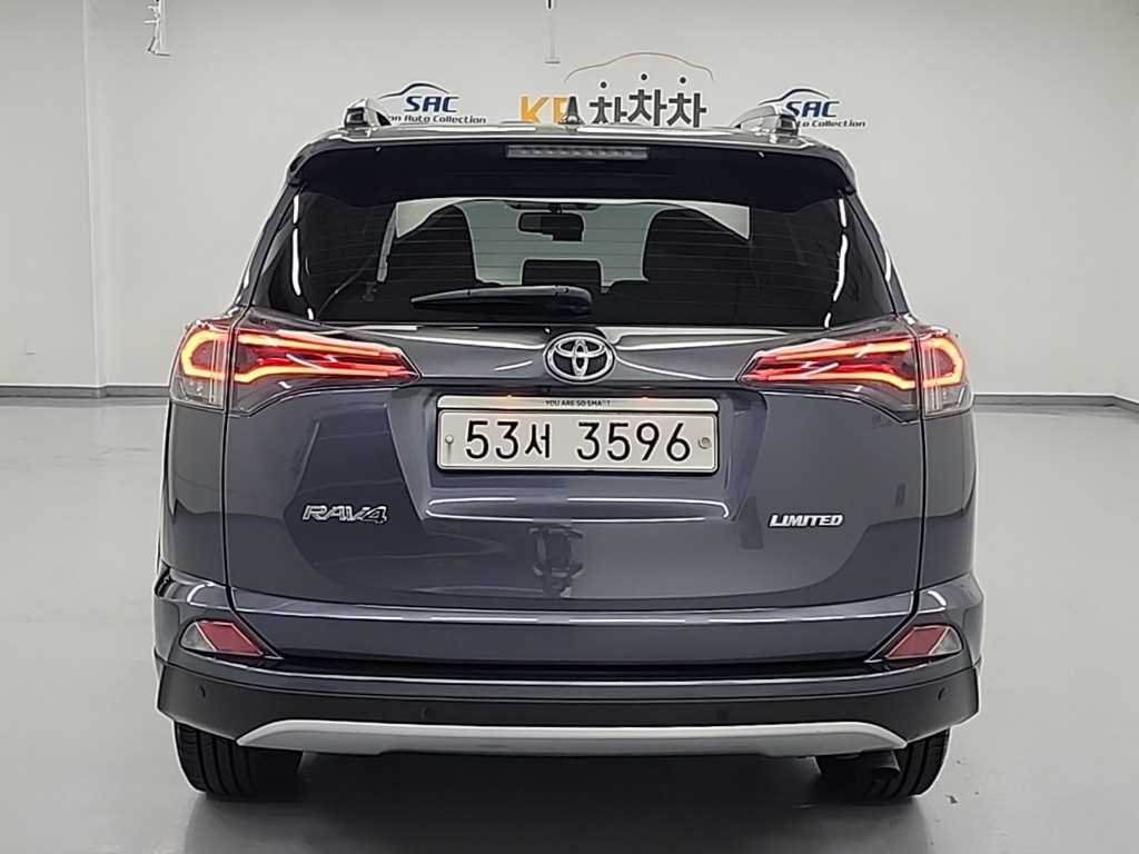 Toyota RAV4 - Vista 3