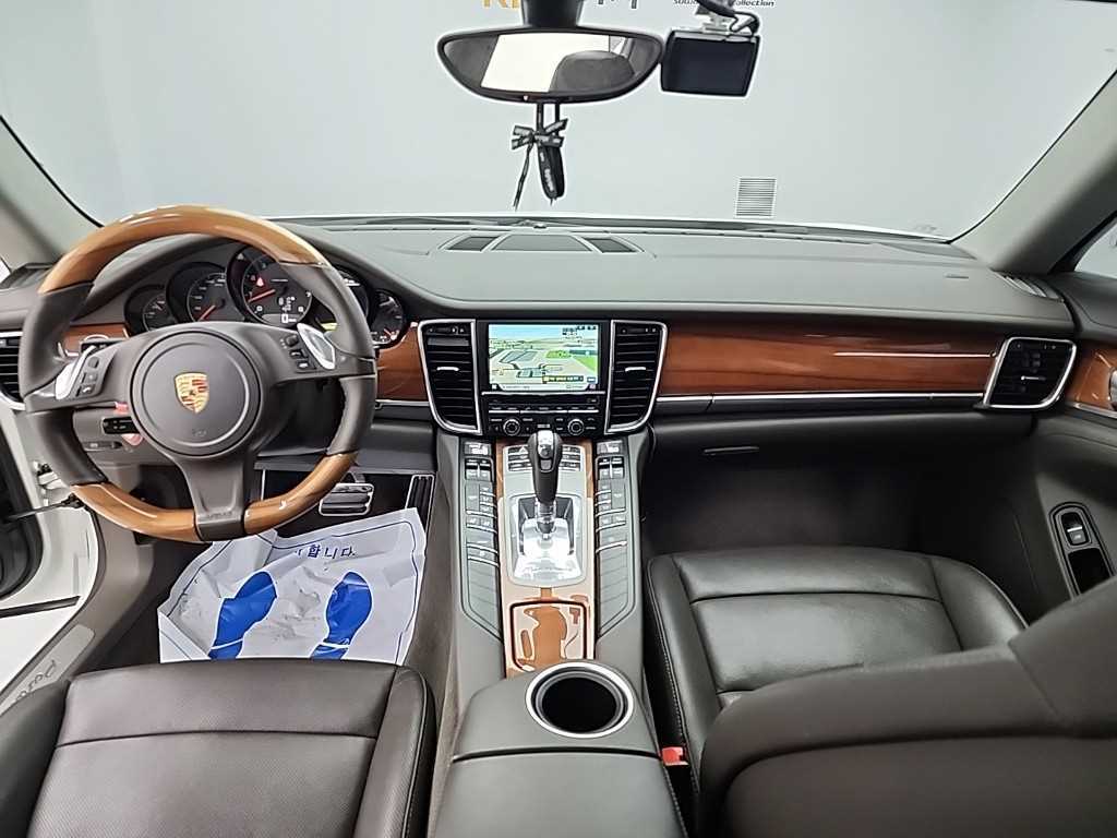 Porsche Panamera - Vista 7