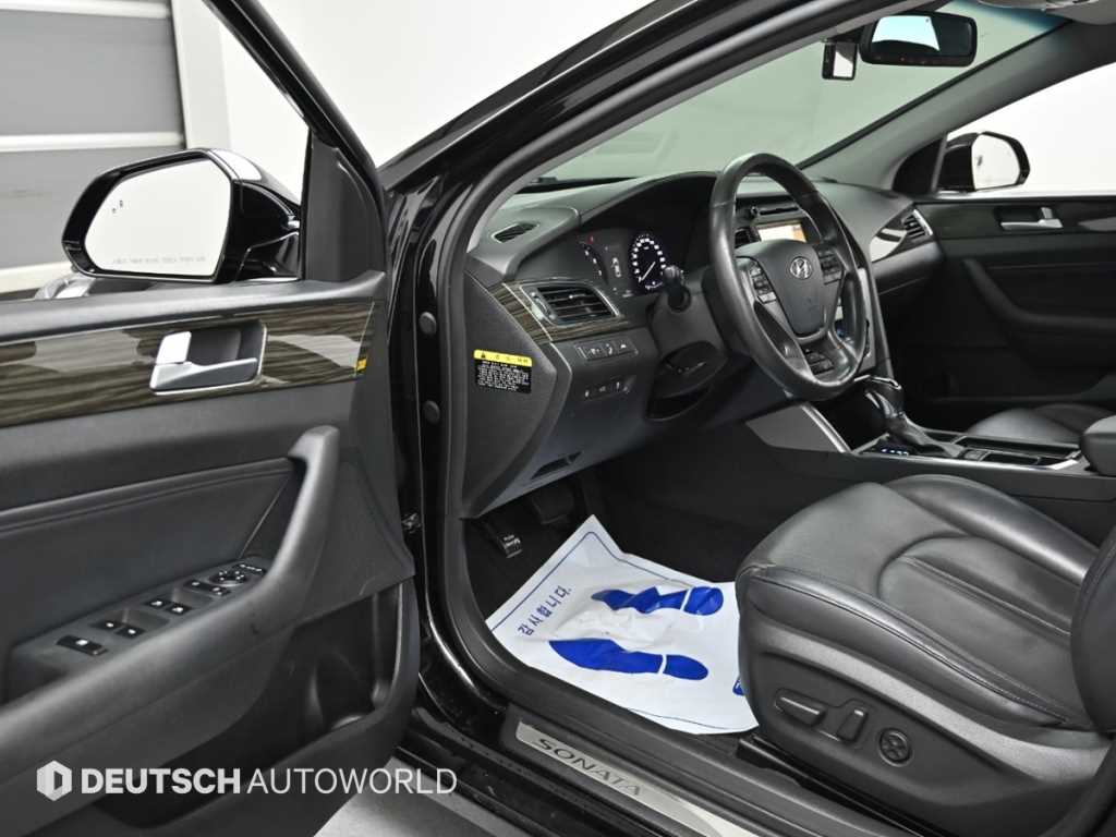 HYUNDAI Sonata - Vista 11