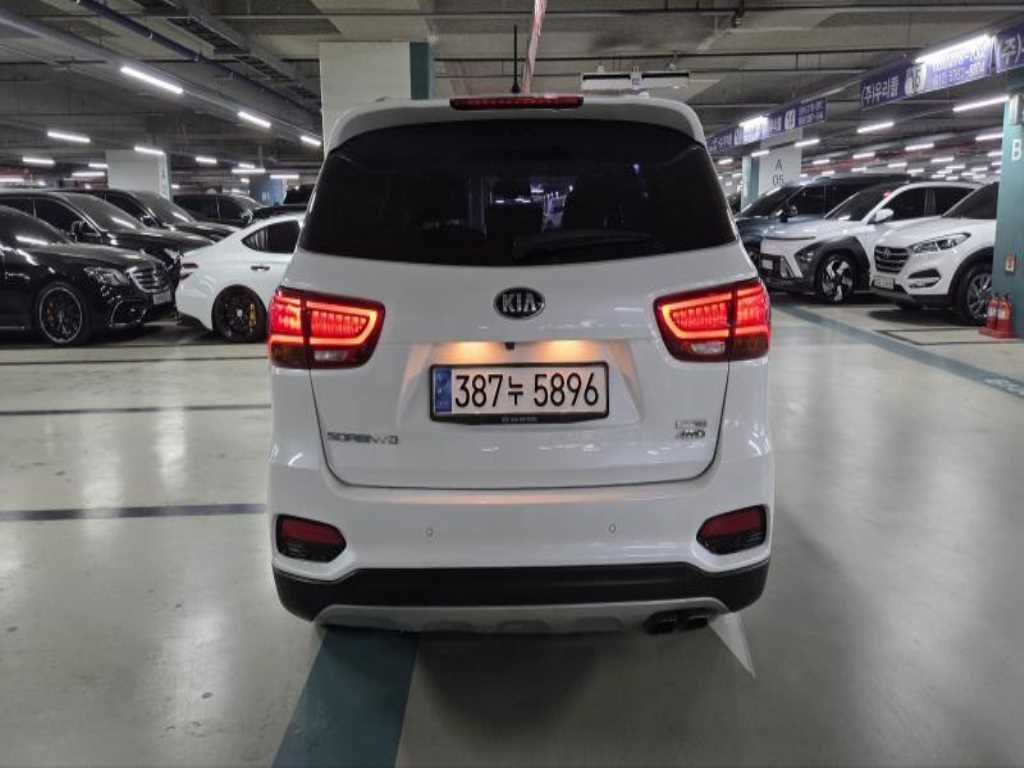 KIA Sorento - Vista 4