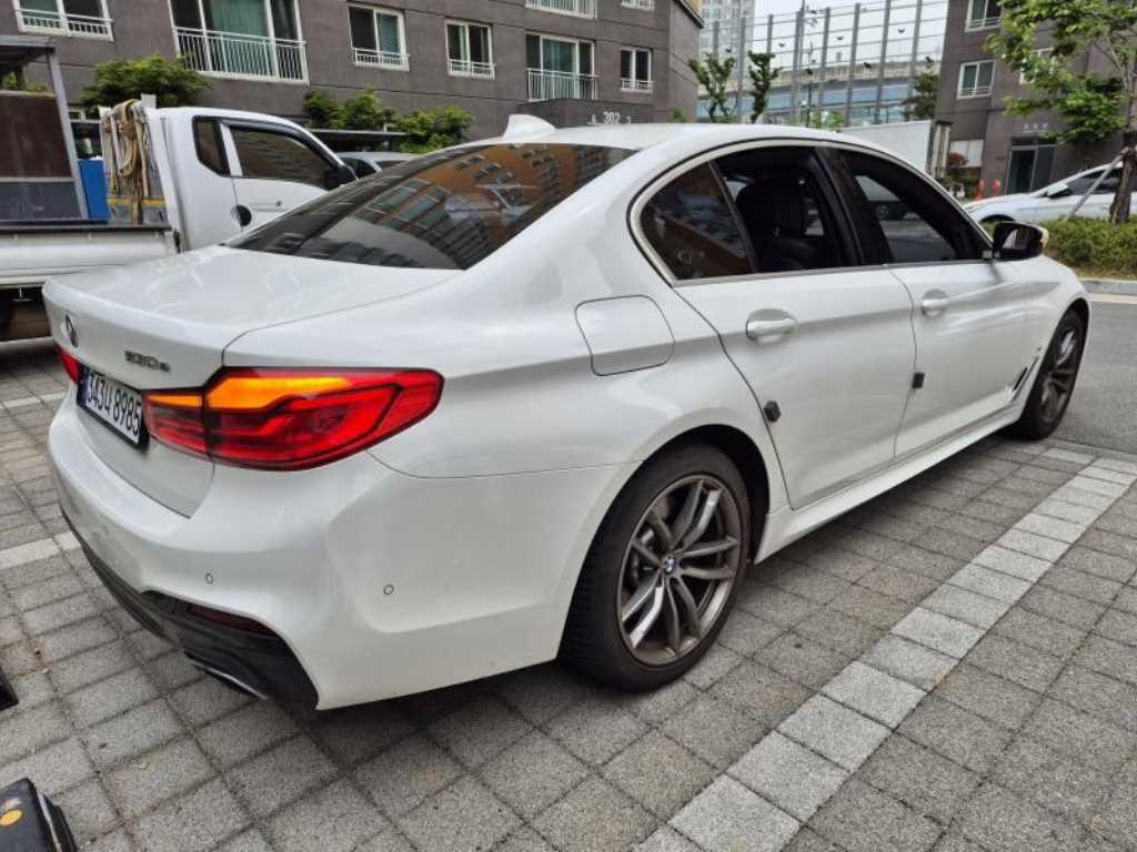 BMW 5 Series - Vista 3