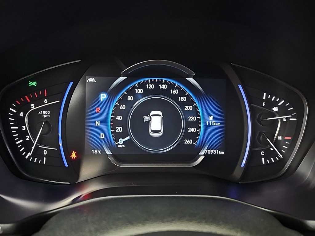 HYUNDAI Santa Fe - Vista 6
