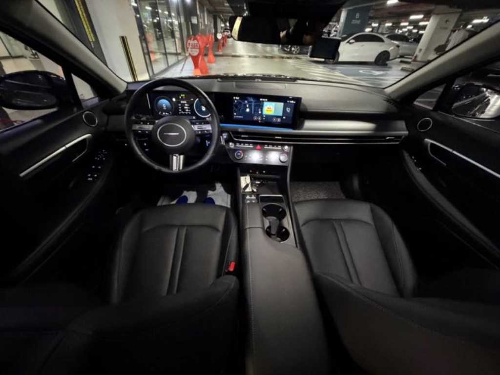 HYUNDAI Sonata - Vista 6