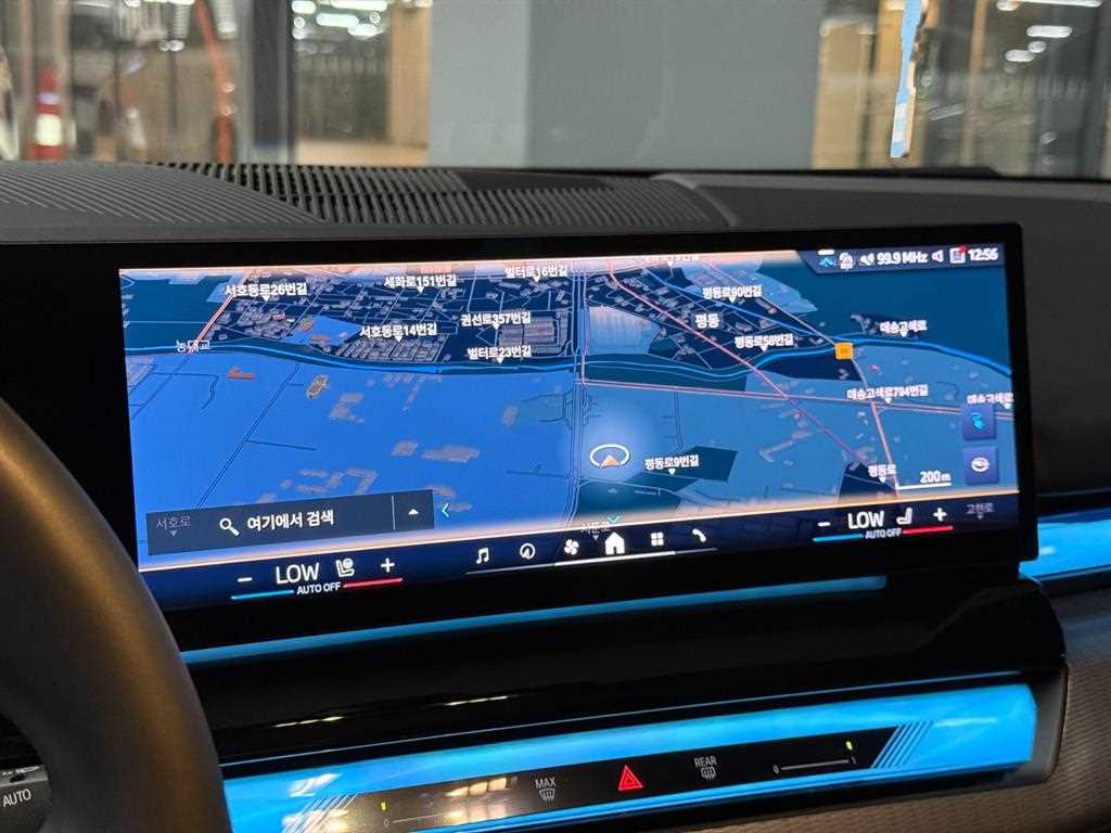 BMW i5 - Vista 11