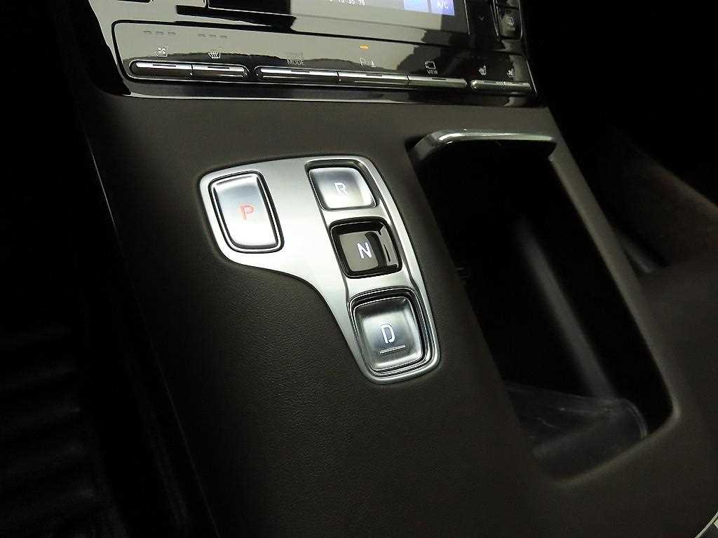 HYUNDAI Grandeur - Vista 10