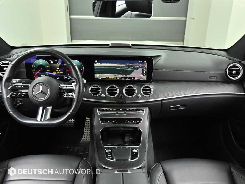 Mercedes Benz E class - Vista 7