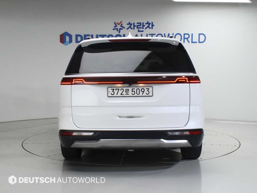 KIA Carnival - Vista 4