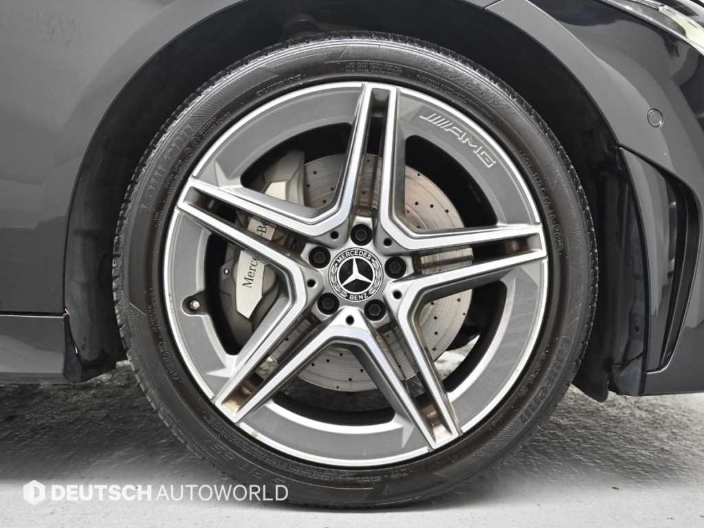 Mercedes Benz CLS Class - Vista 5