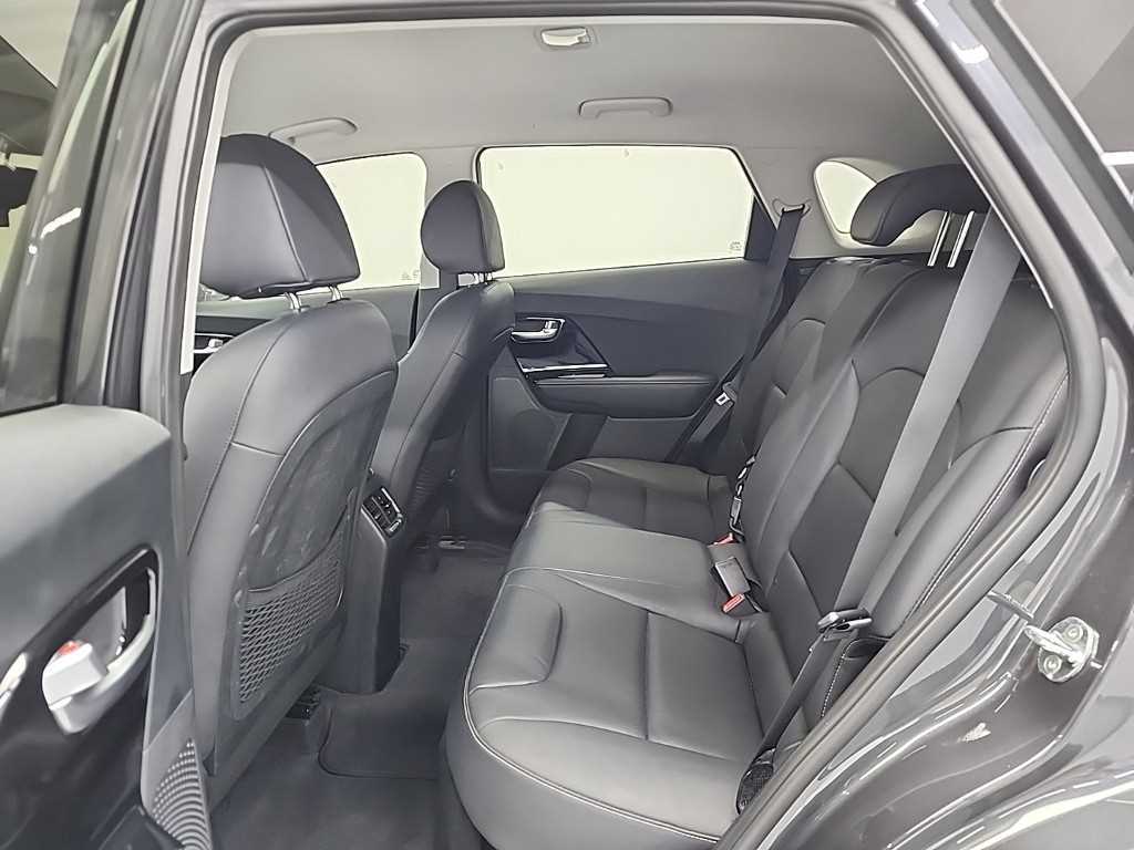 KIA Niro - Vista 12