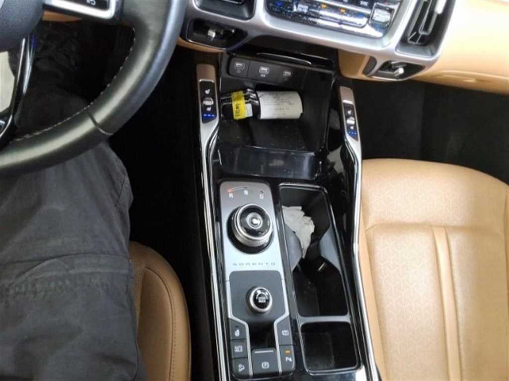 KIA Sorento - Vista 9
