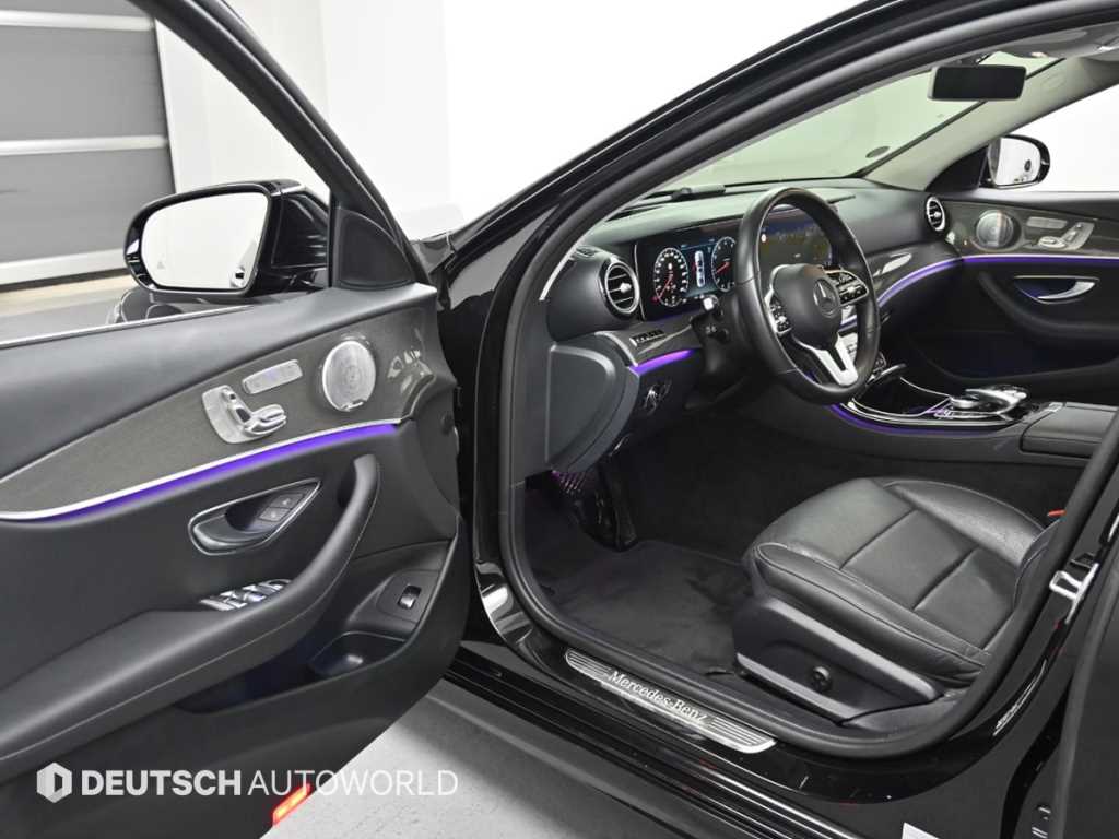 Mercedes Benz E class - Vista 11