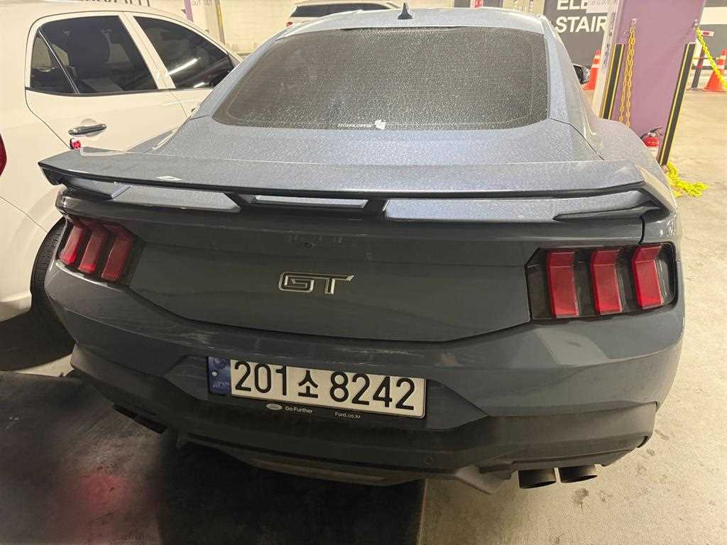 Ford Mustang - Vista 4