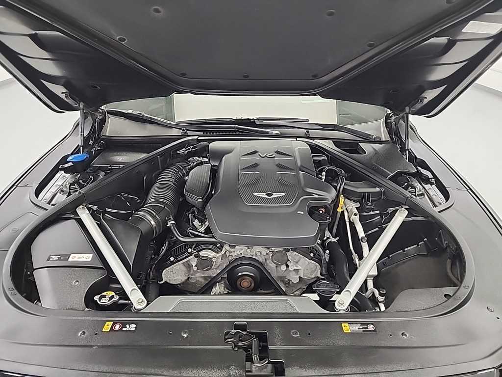Genesis G90 - Vista 5