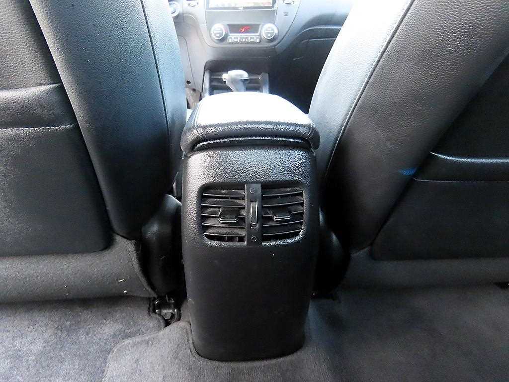 KIA K3 2015 Blanco - Importación desde Corea - HF Imports Iquique - Foto 17