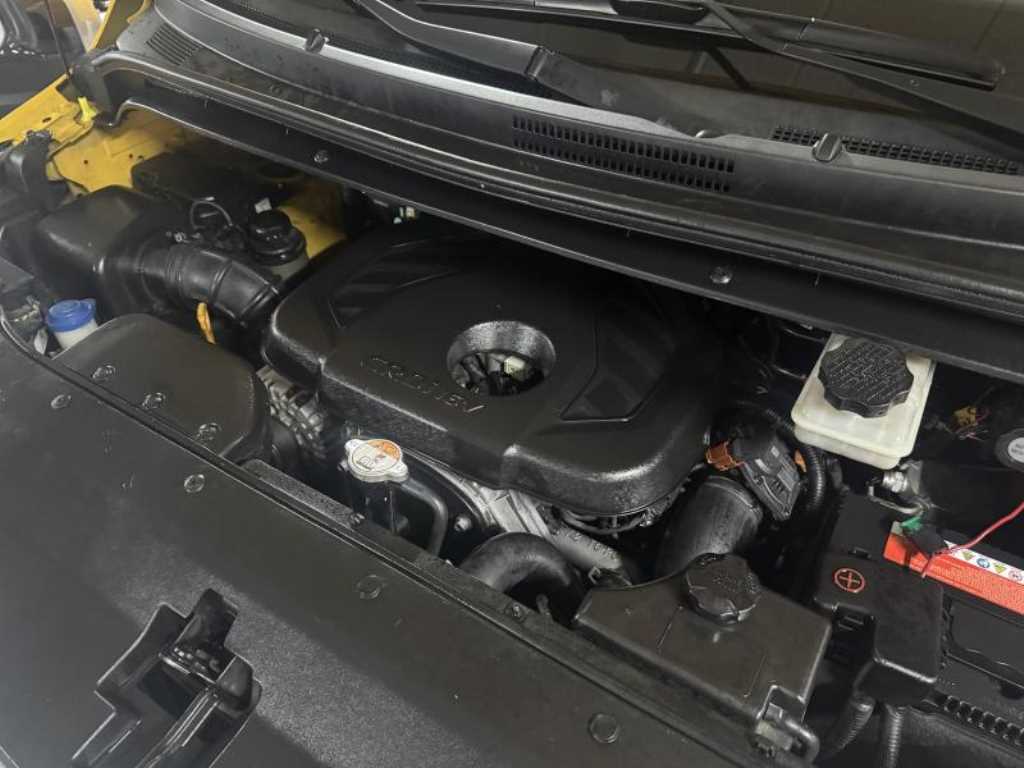 HYUNDAI Starex - Vista 5