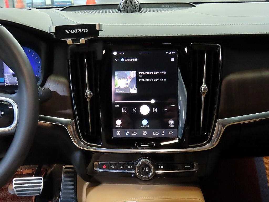 Volvo S90 - Vista 11