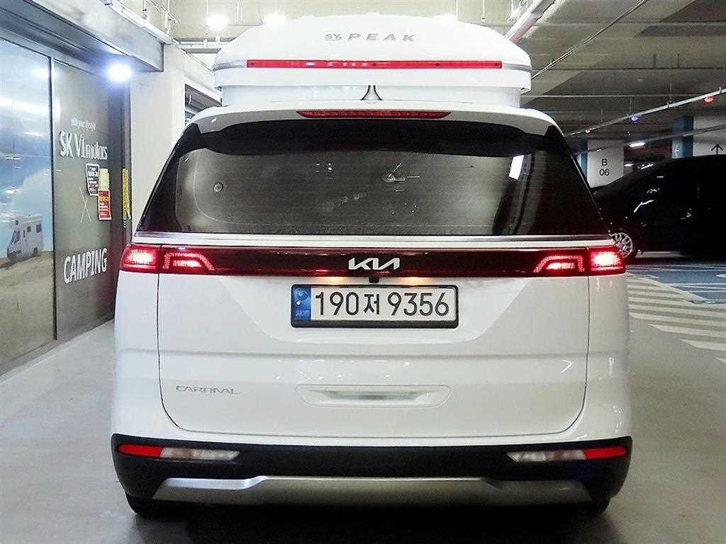 KIA Carnival - Vista 5