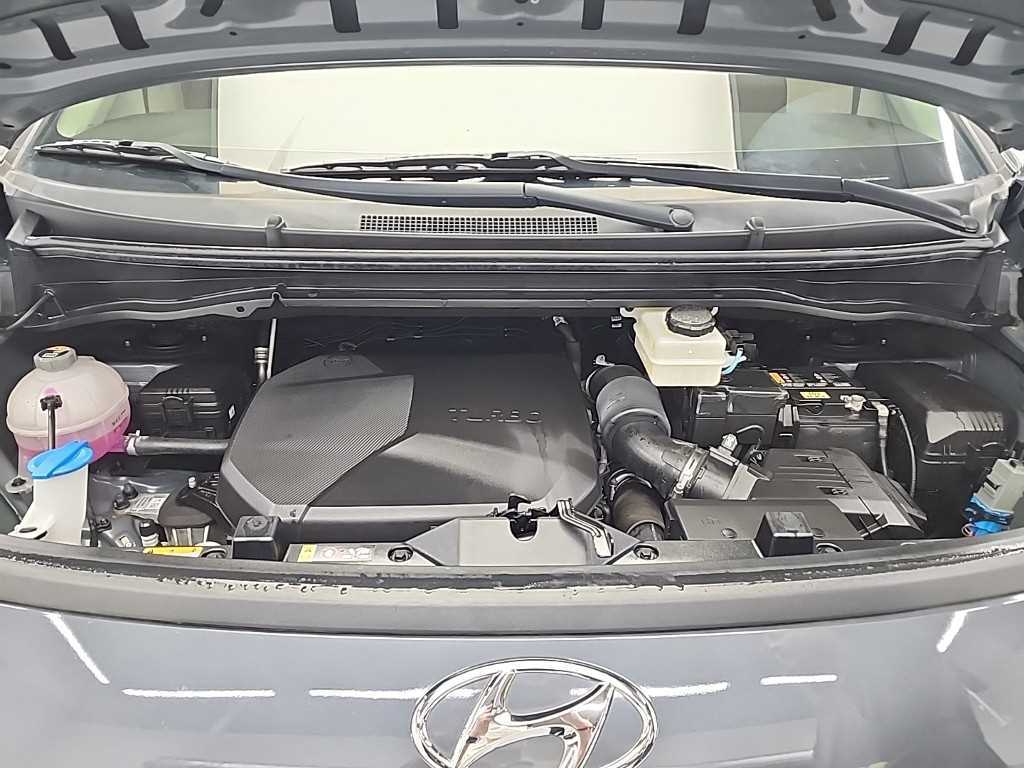 HYUNDAI Staria - Vista 5