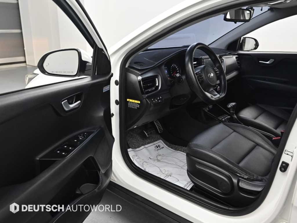 KIA Stonic - Vista 11