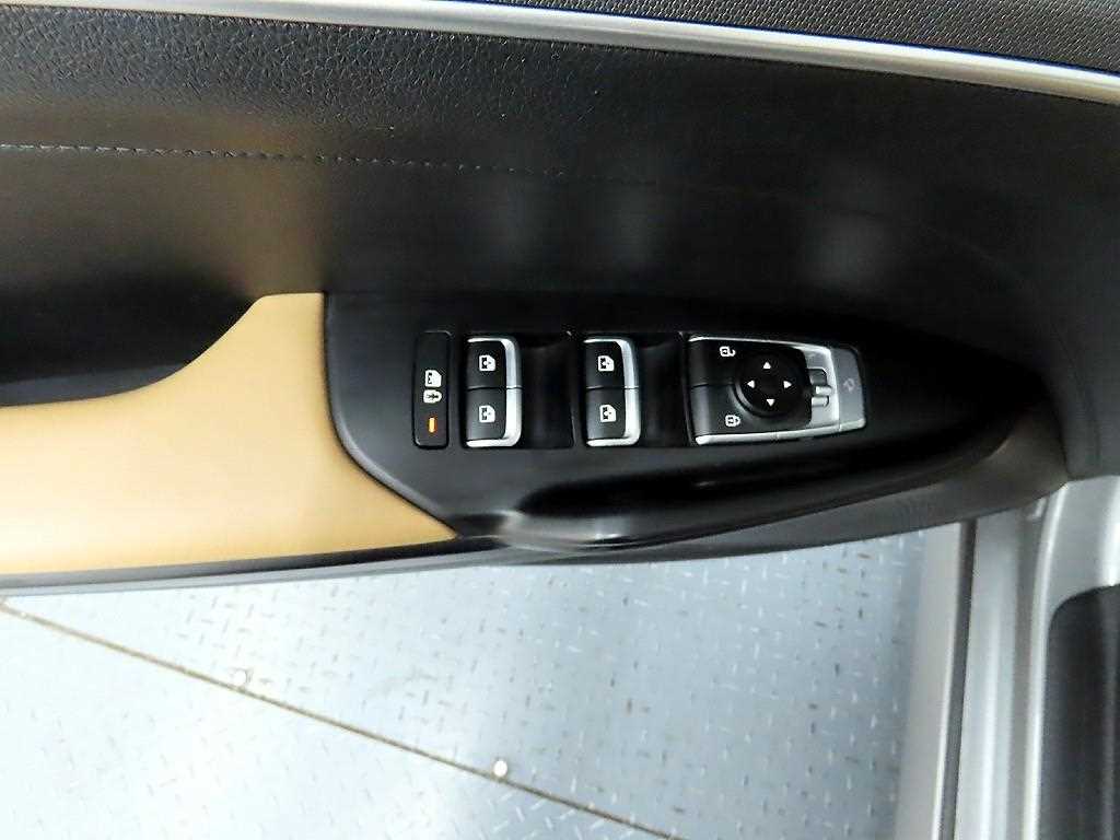 KIA K5 - Vista 11