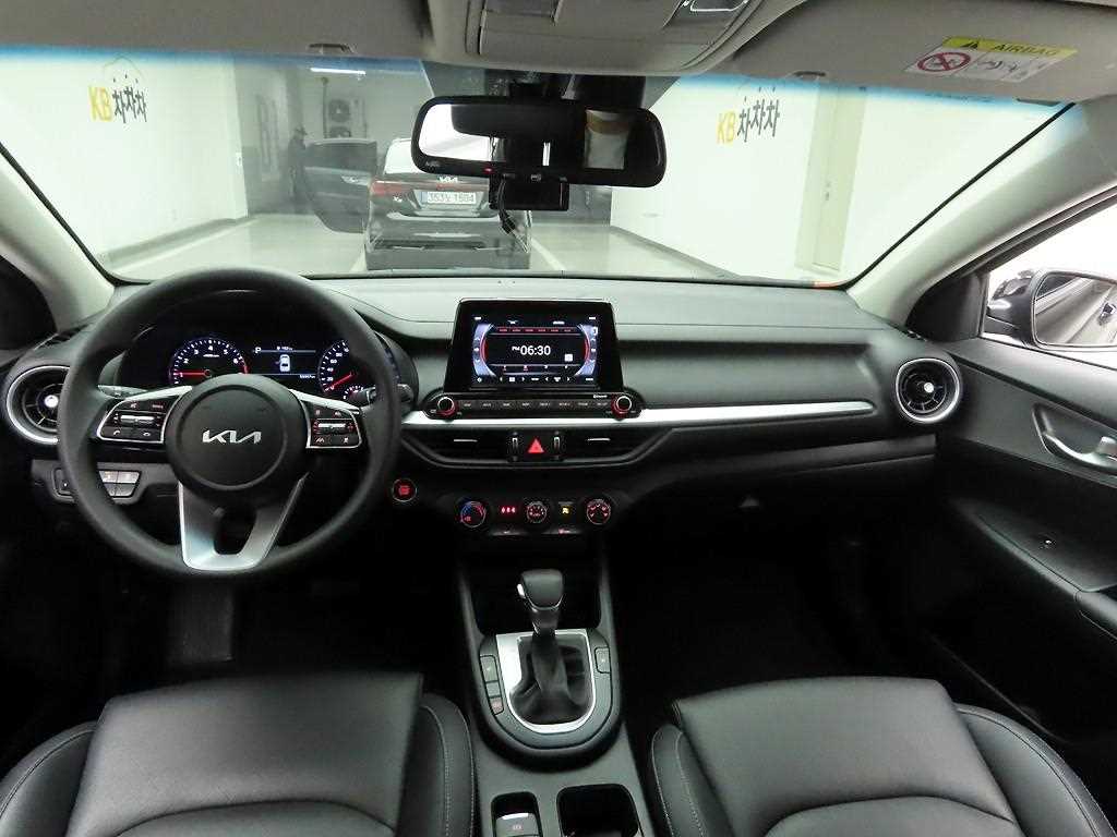 KIA K3 - Vista 6