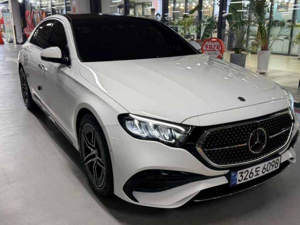 Mercedes Benz E class - Vista 2